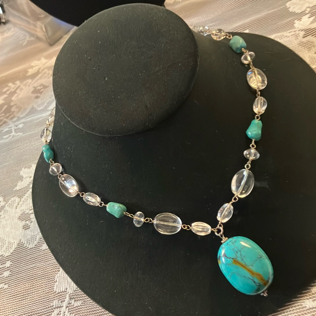 Ladies, Very Beautiful Sterling Silver / More Necklace